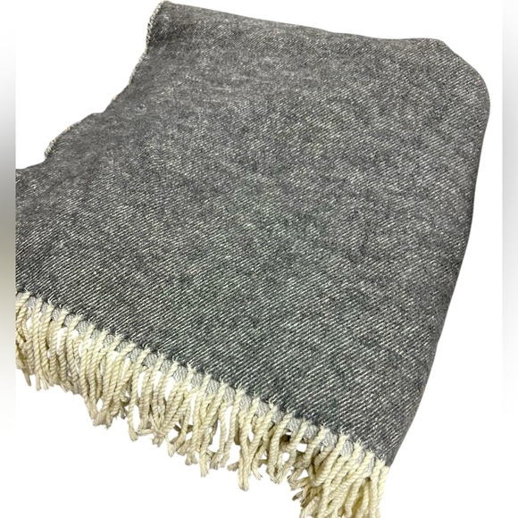 Nico Notte Italia brand mostly cotton blend finely woven blanket throw grey - Picture 3 of 3